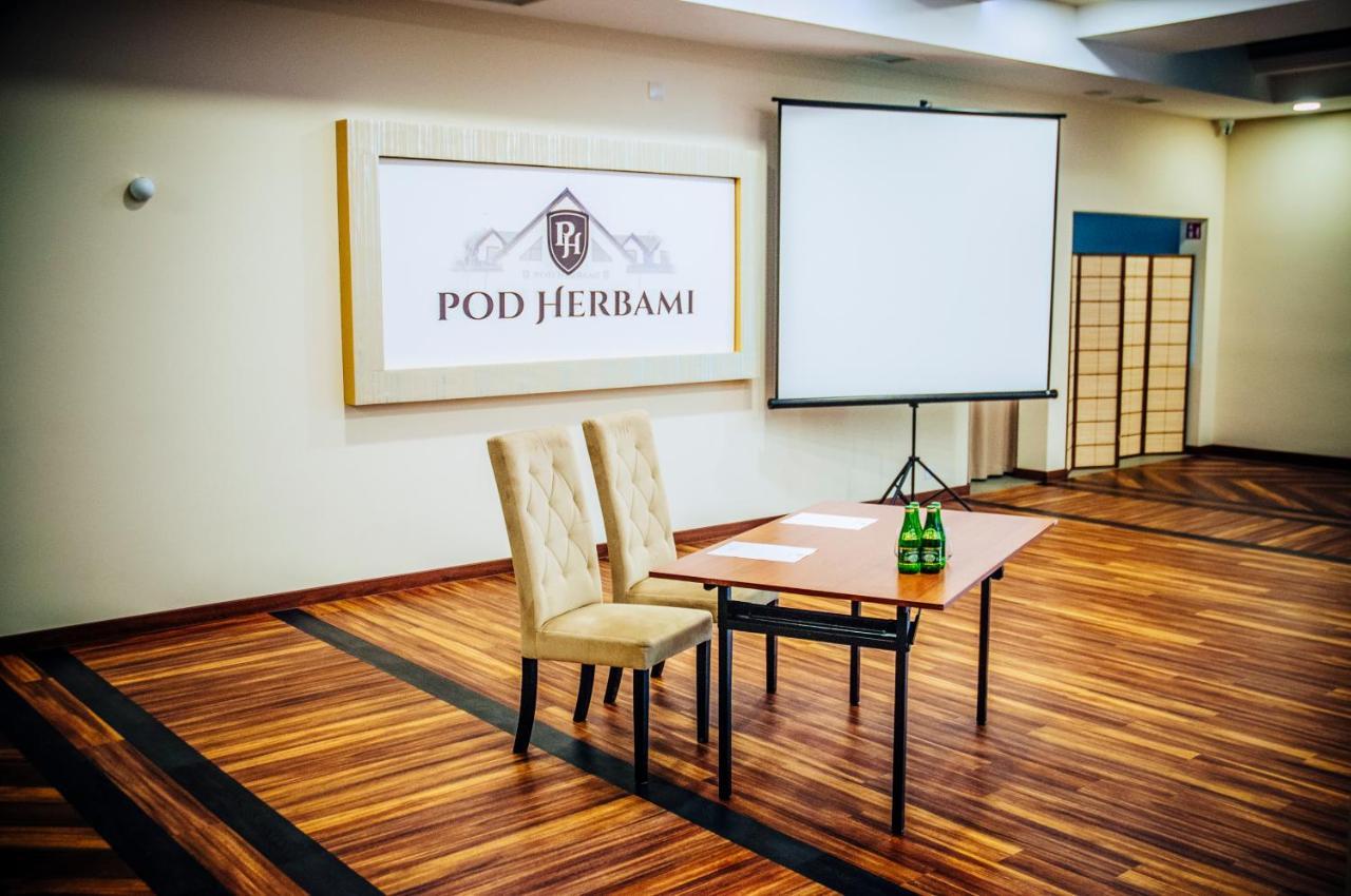 Pod Herbami Frysztak Exterior foto